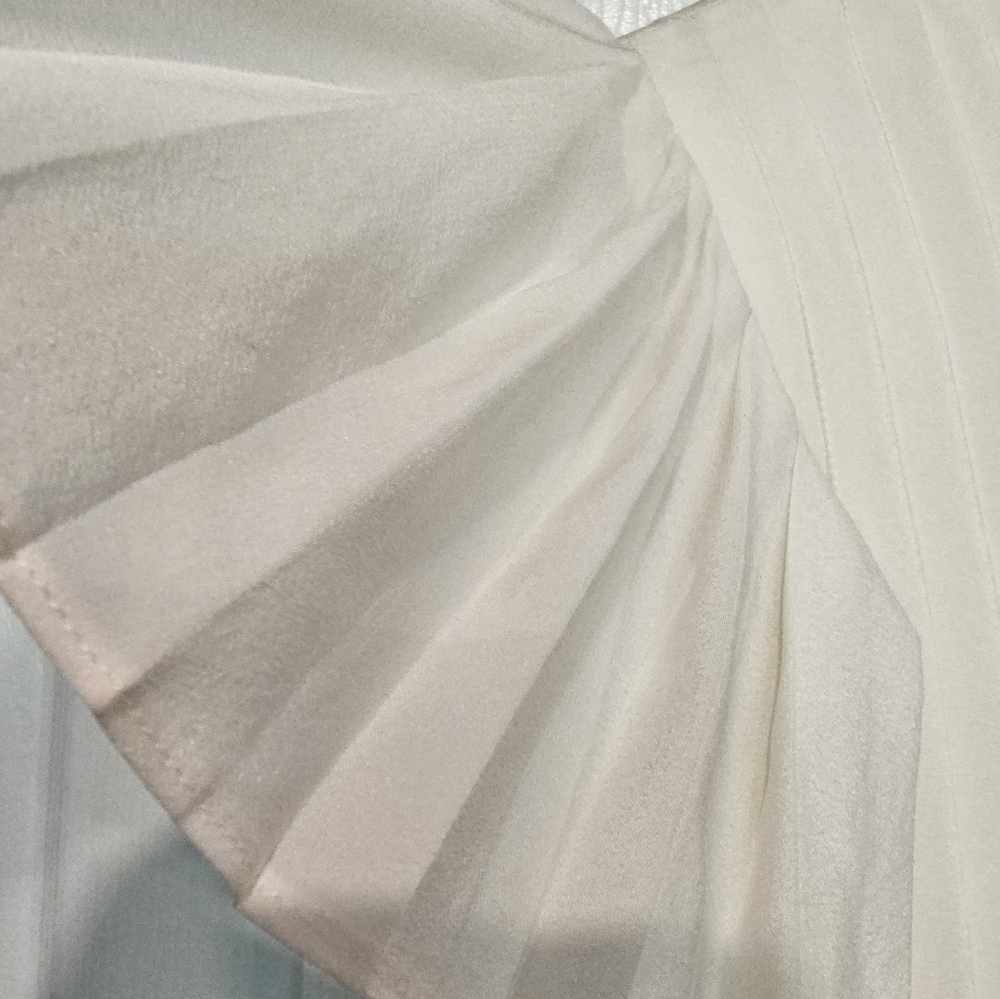 Fendi Pleated Blouse - Size 38 NWOT - Picture 8 of 8